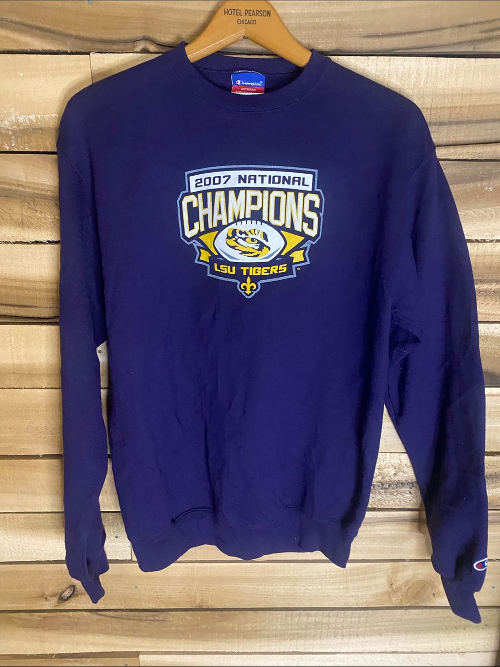 Champion Purple LSU Tigers "2007 National Champions" Crewneck Sweatshirt size M
